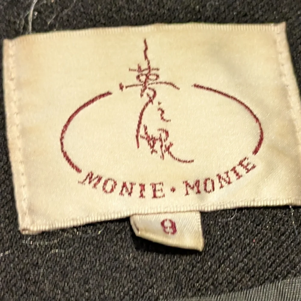 Monie Monie Black Tailored Blazer- Small - Picture 4 of 5